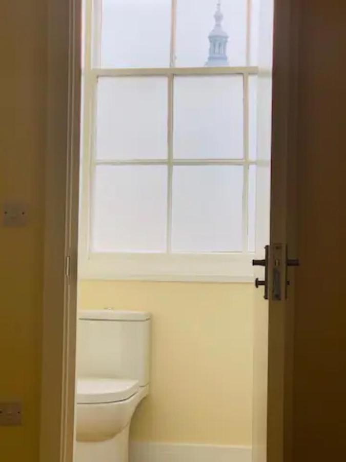 8 Fish Street, Budget City Centre Accomodation Leeds  Exterior photo